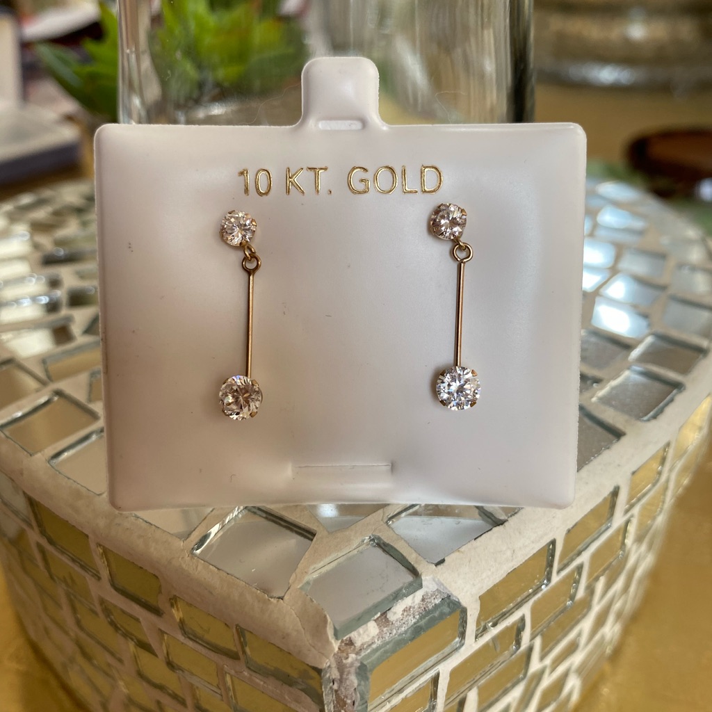 10 Kt  Cz Gold Earrings
